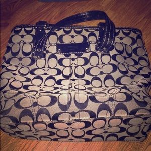 AUTHENTIC COACH PURSE
